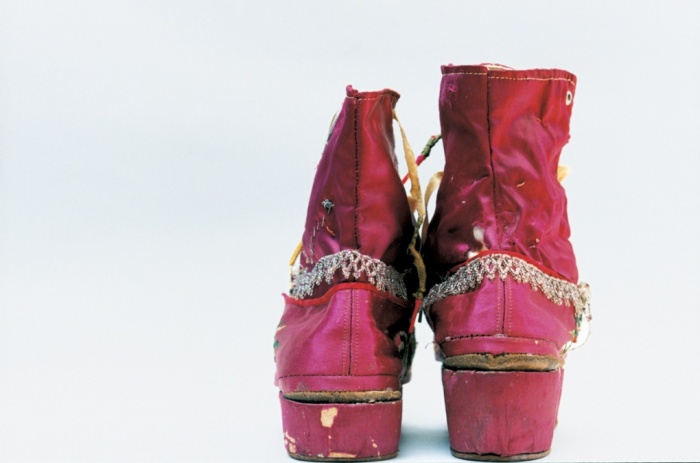 Kahlo's boots, Photo: Ishiuchi Miyako