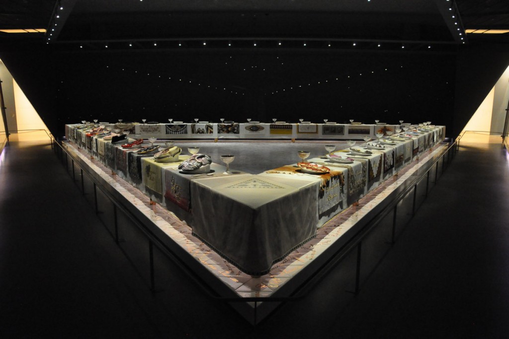the-dinner-party-by-judy-chicago-artreport