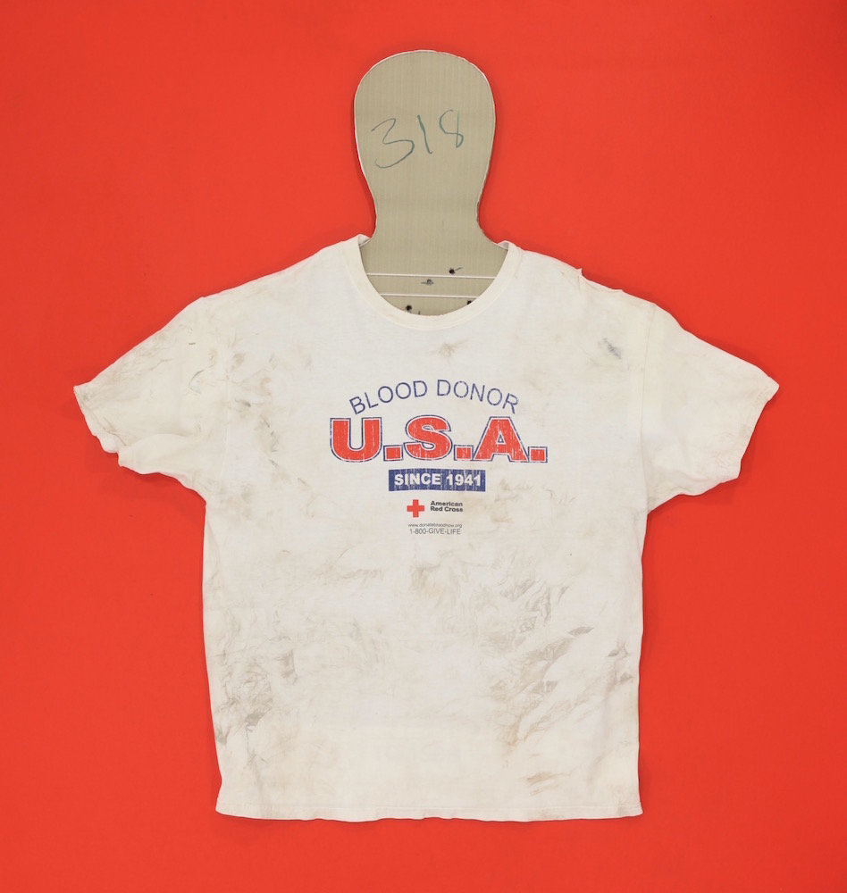 Tom Kiefer's Photo of a Blood Donor T-Shirt, El Sueño Americano